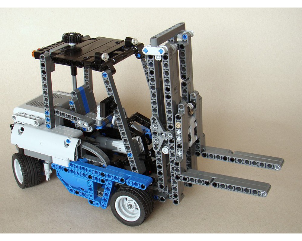 TECHNIC MOC 0640 8052: Forklift Truck by Tomik MOCBRICKLAND 
