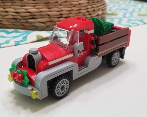 CITY SERIES MOC 17099 Winter Village Old Truck by Brick_monster MOCBRICKLAND