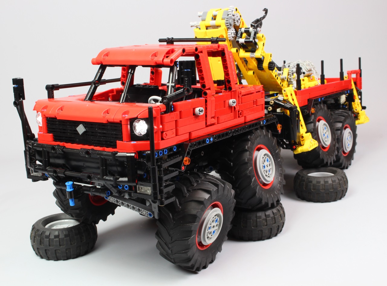 Technic MOULDKING 13146 Articulated 8×8 Offroad Truck